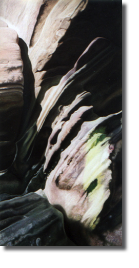 Rock Series 2 No.6 (2000)
68 x 137 cm
oil on canvas
(Sold)